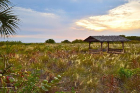 Direct Beachfront Delight
